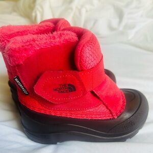 The North Face Kids alpenglow Waterproof Boots
